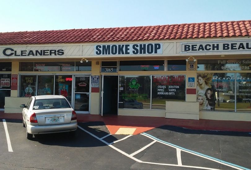 HAPPY LOU'S SMOKE SHOP