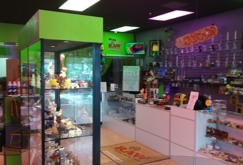 Cirrus Smoke Shop