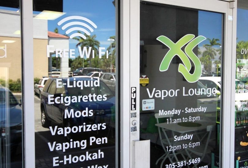 XS Vapor Lounge