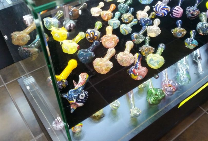 Farenhyte Smoke Shop