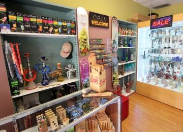 Pura Vida Smoke Shop