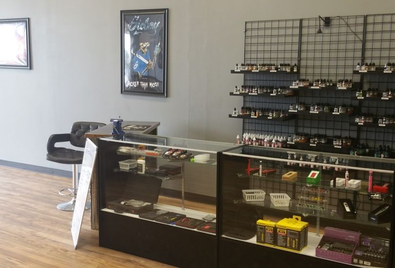 Chuckin' Clouds Vape Shop