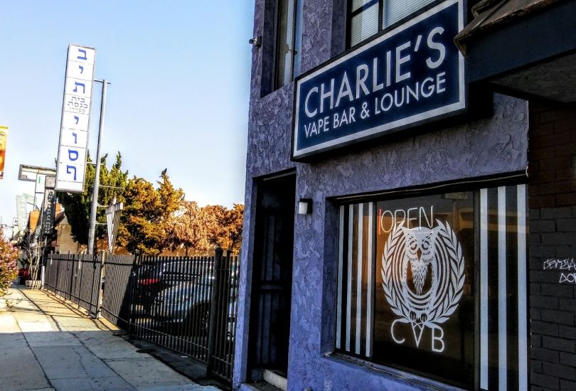 Charlie's Vape Bar & Lounge
