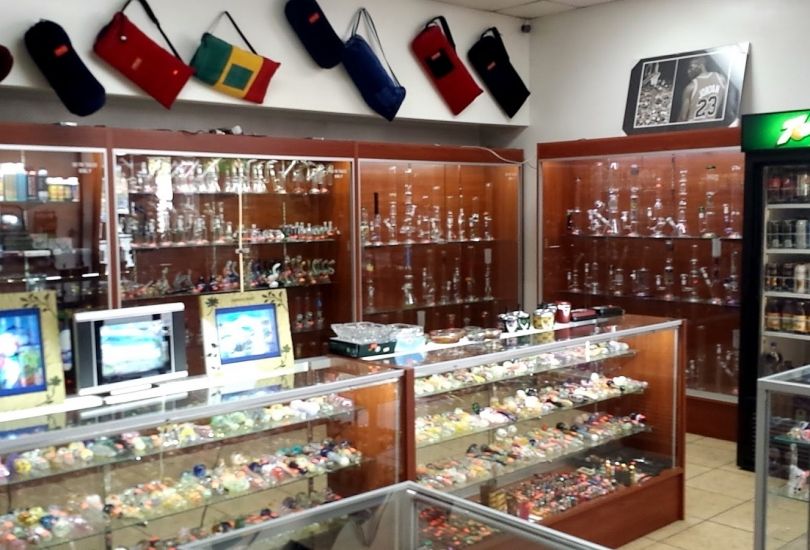 Sam's Smoke Shop