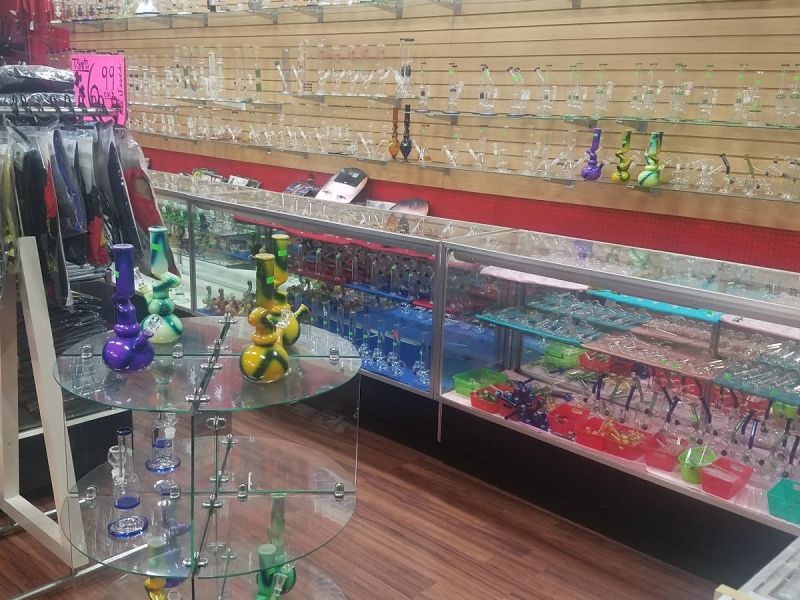 5 Star Smoke Shop & Gifts 15640 E 14th St San Leandro, CA