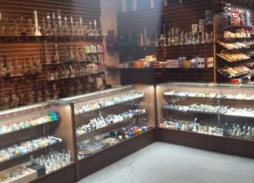 Up In Smoke (Smoke Shop) Newport Beach