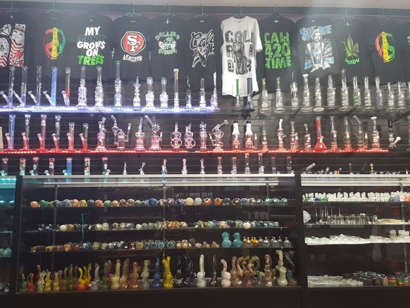 Stockton & Vape 6107 N El Dorado St Stockton, CA