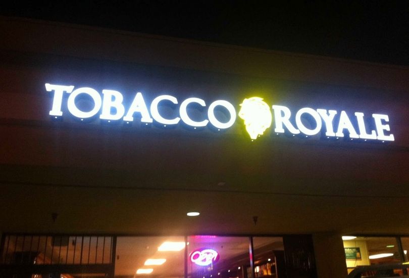 Tobacco Royale Malibu Canyon - Cigars, Vapes & Glass