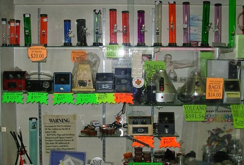 Puff n Stuff Head Shop