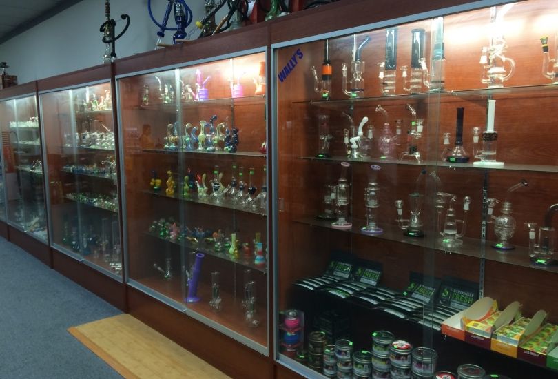 Wallys Smoke & Vape Shop