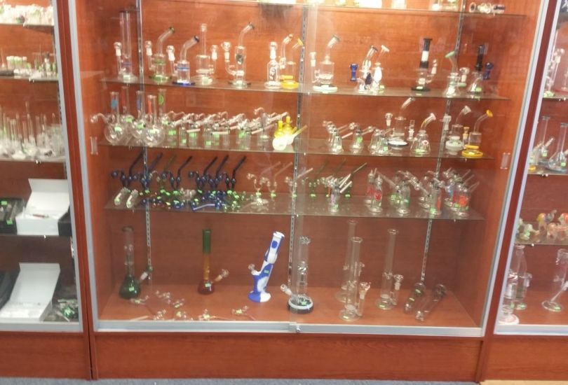 Wallys Smoke & Vape Shop