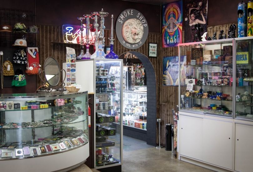 Twisted Smoke Shop (J St)