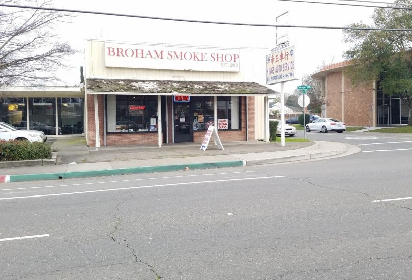 Broham Art & Tobacco