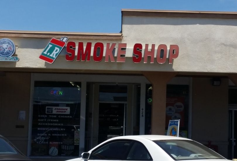 I R Smoke Shop