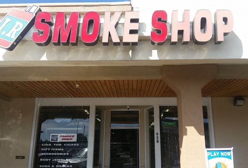 I R Smoke Shop