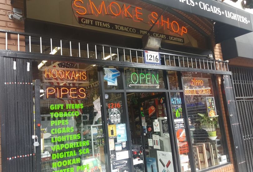 Smoke and Gift Shop