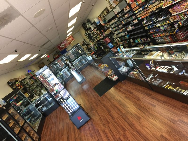 the plug smoke and vape Dixie Hwy, Louisville KY | Up-N-Smoke | Online Smoke Shop main image 1