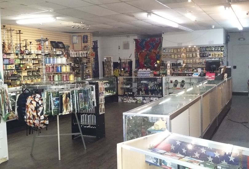 SMASH Glass AND Vapes, Hookah store