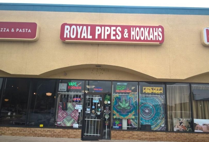 Royal Pipes & Hookahs , VAPE & CBD OIL SHOP