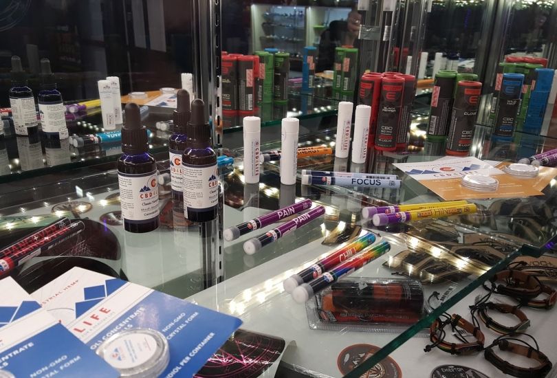 Payless Tobacco and Gifts, Vape , Kratom And CBD Store