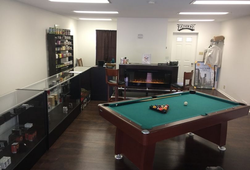 BOOGALOO VAPE SHOP ( CLAYMONT CHAPTER )