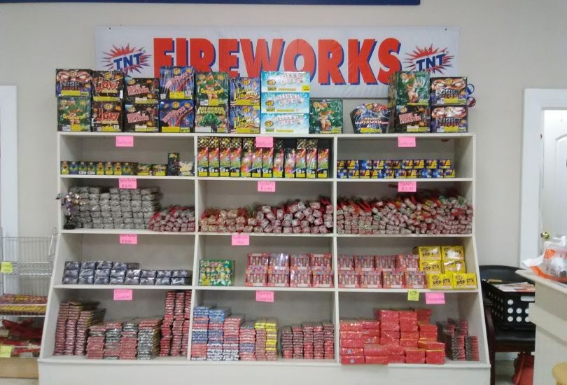 Summerlin Vitamins, Vapor, & Fireworks Superstore