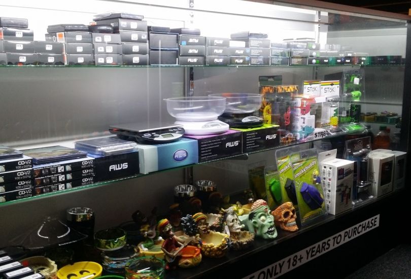 Carbon Smoke and Vape Shop