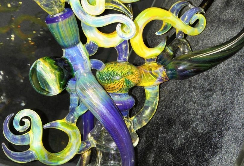 The Pipeline Smoke Vape & Hookah
