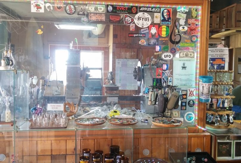 The Glass Shack & Salty Dog Smoke Shop