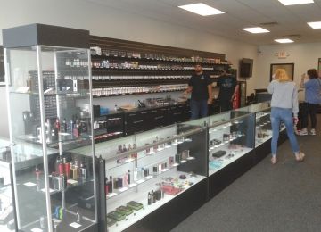 Cloud 9 Vapor Lounge