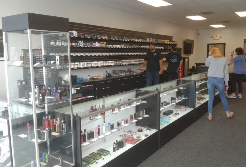 Cloud 9 Vapor Lounge