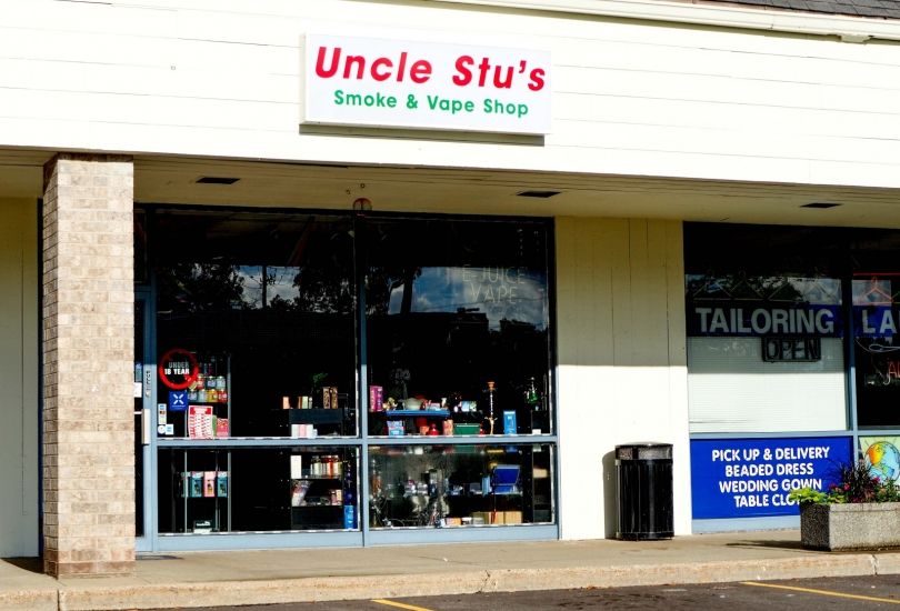 Uncle Stu's Smoke & and Vape Lake Zurich