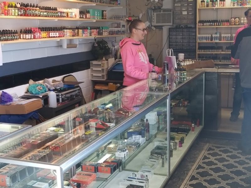 Elwood Vape Shop 2205 Main St Elwood, IN