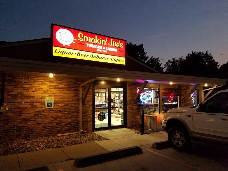 Smokin' Joe's Tobacco & Liquor Outlet 13 2315 Mt Vernon Rd SE Cedar