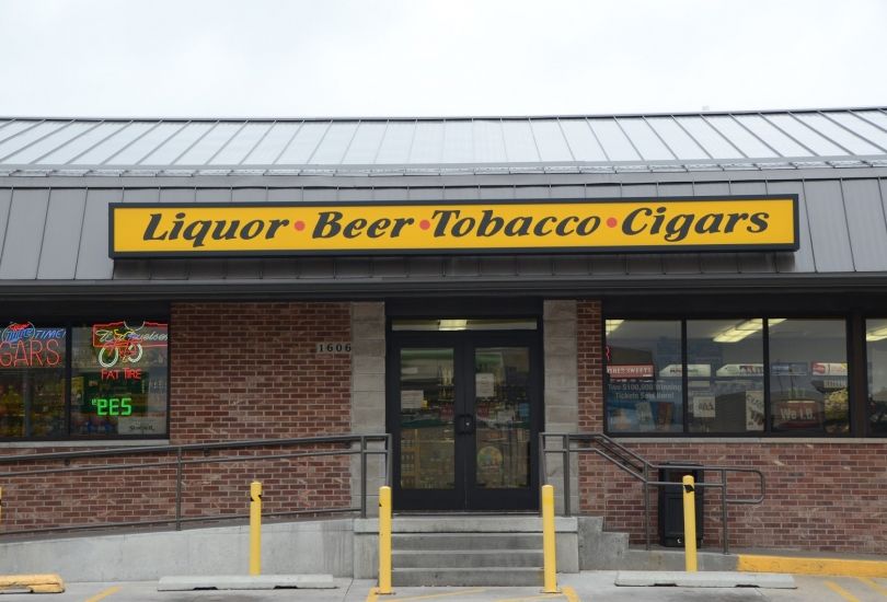 Smokin' Joe's Tobacco & Liquor Outlet #02