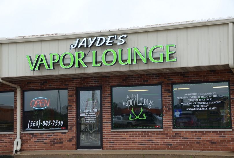 Jayde's Vapor Lounge