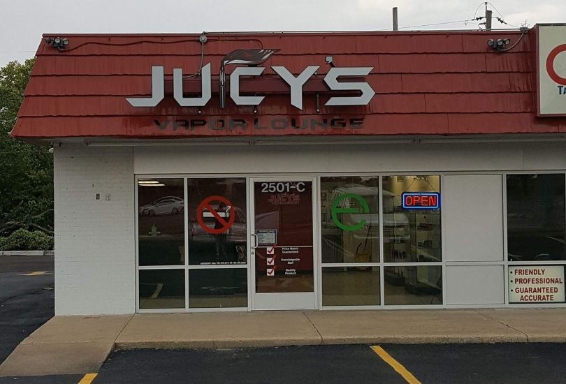 Juicy's Vapor Lounge Topeka East