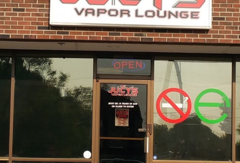 Juicy's Vapor Lounge Wichita