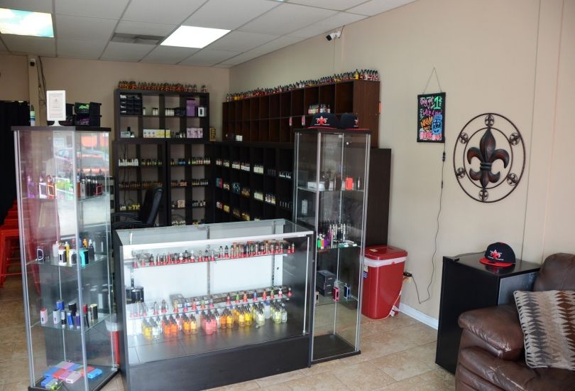 Derb E Cigs Vapor Store