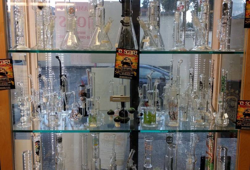 Exscape Smoke Shop