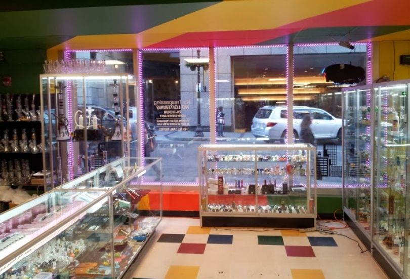 Boston Smoke Shop: Water Pipes, Vaporizers