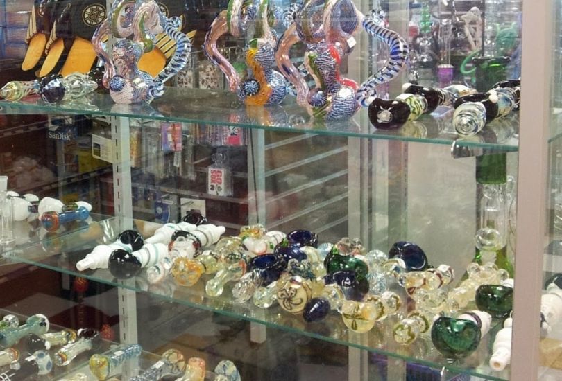 Boston Smoke Shop: Water Pipes, Vaporizers