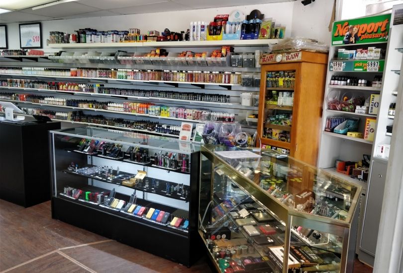 V & K Smoke Shop - Quincy