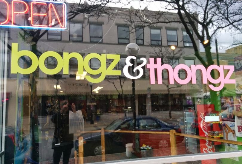 Bongz and Thongz