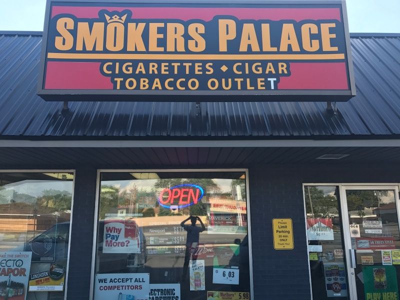 Smoker's Palace II 705 N Euclid Ave B Bay City, MI