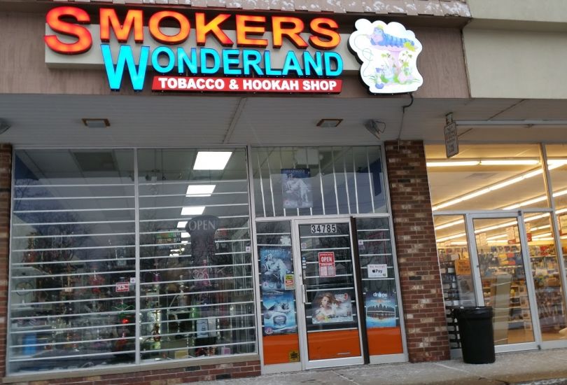 Smokers Wonderland and Convenience Store