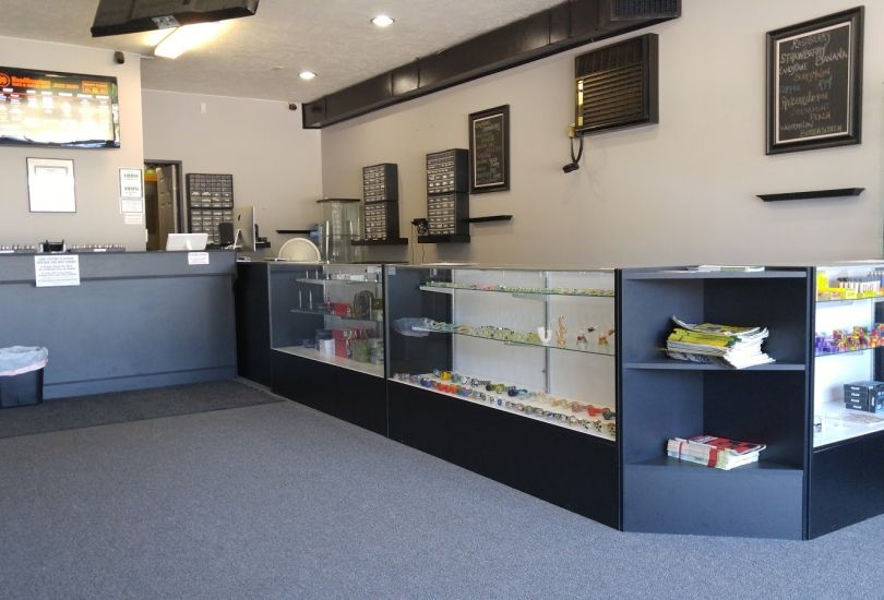 HeadQuarters Vape & Smoke Shop