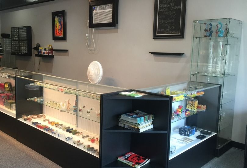 HeadQuarters Vape & Smoke Shop