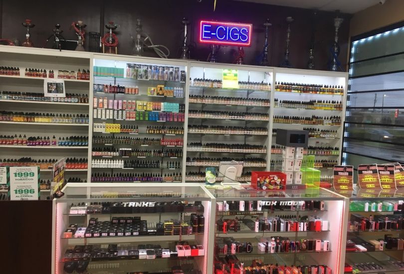 Smokin Bear Tobacco & Vape (Roseville)