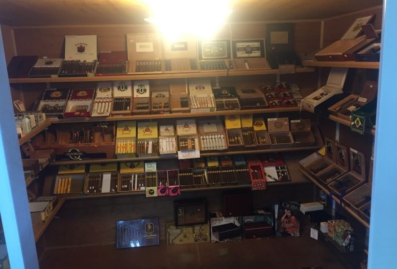 Abe's Tobacco